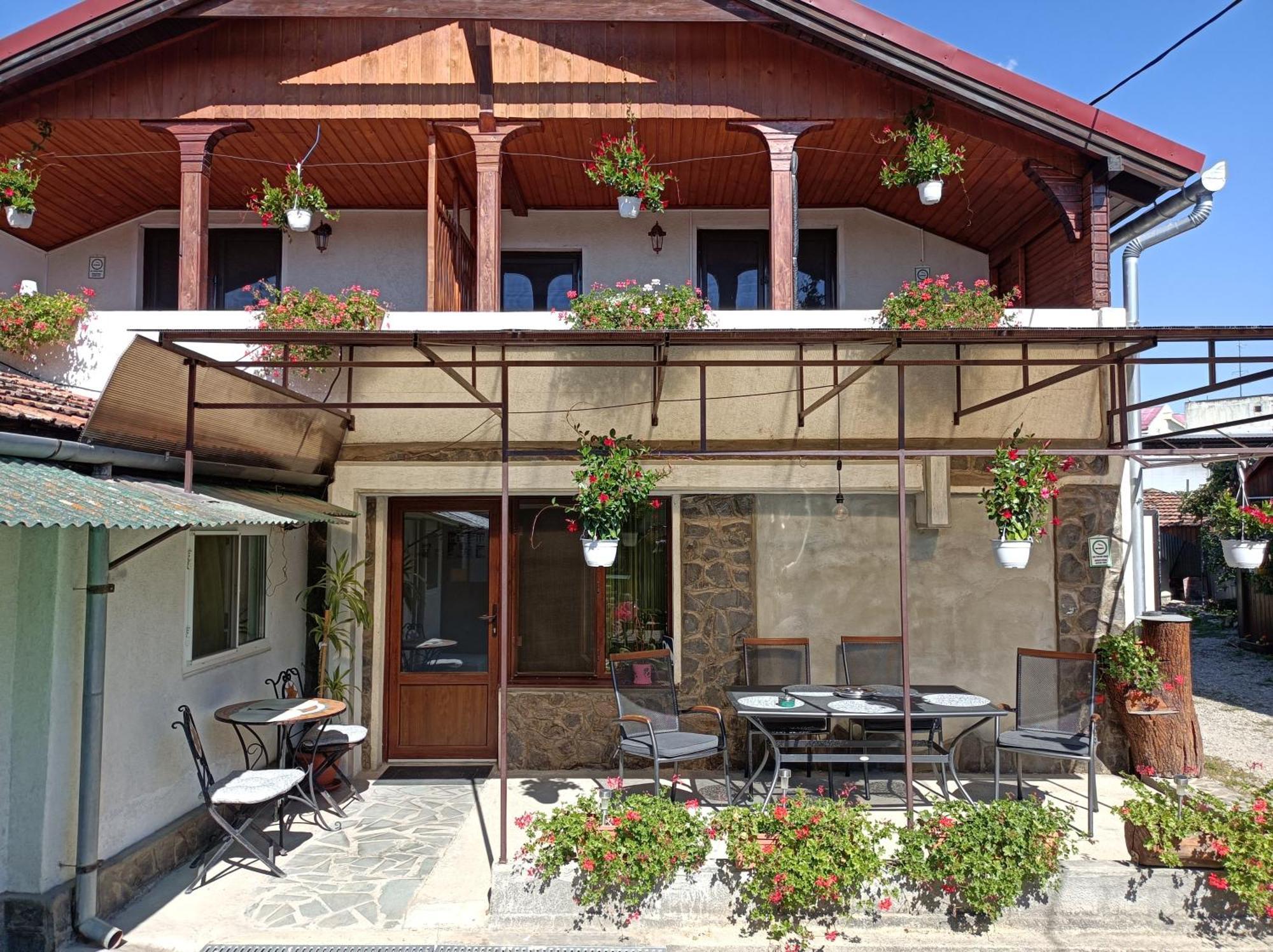 Gyongyver Panzio Sfantu Gheorghe  Exterior photo